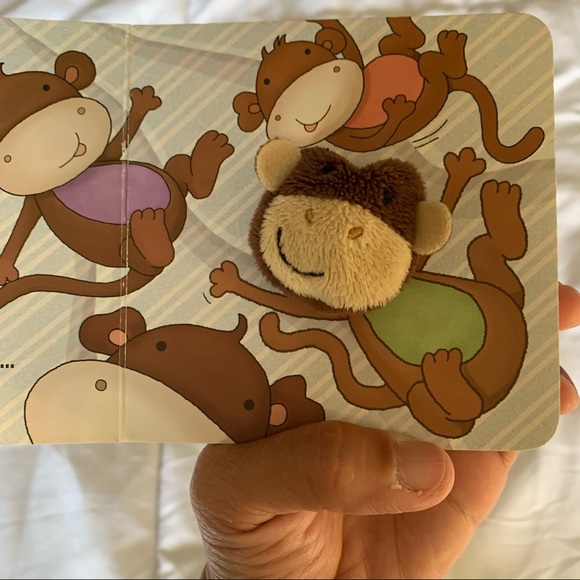 Toddler/ Kids Lot of 3 Books 📚 - Picture 7 of 7